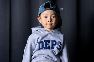 deps ARCH LOGO KIDZ HOODIE & SWEAT SHIRT